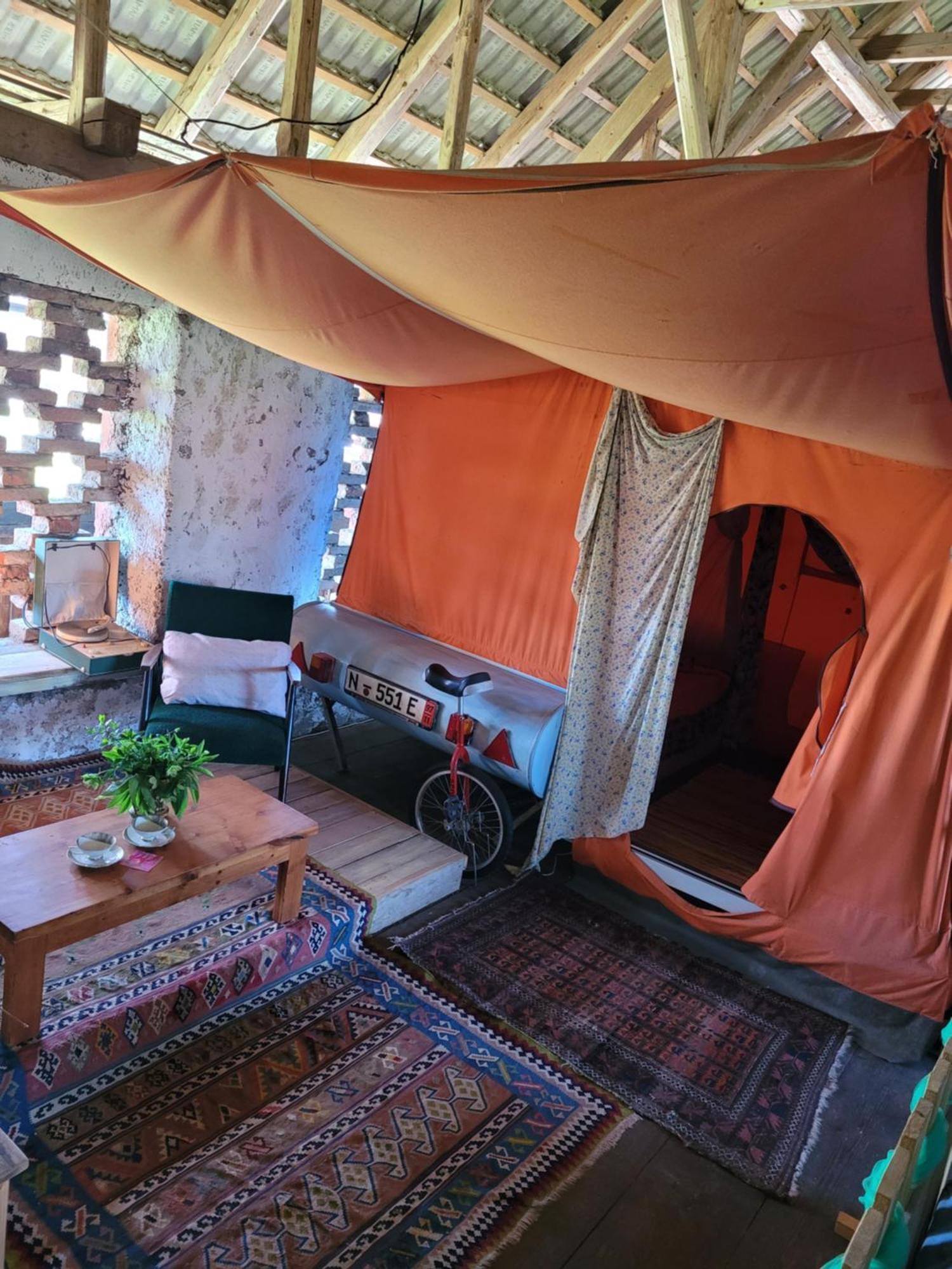 Nomads Glamp Hostel Bled Buitenkant foto